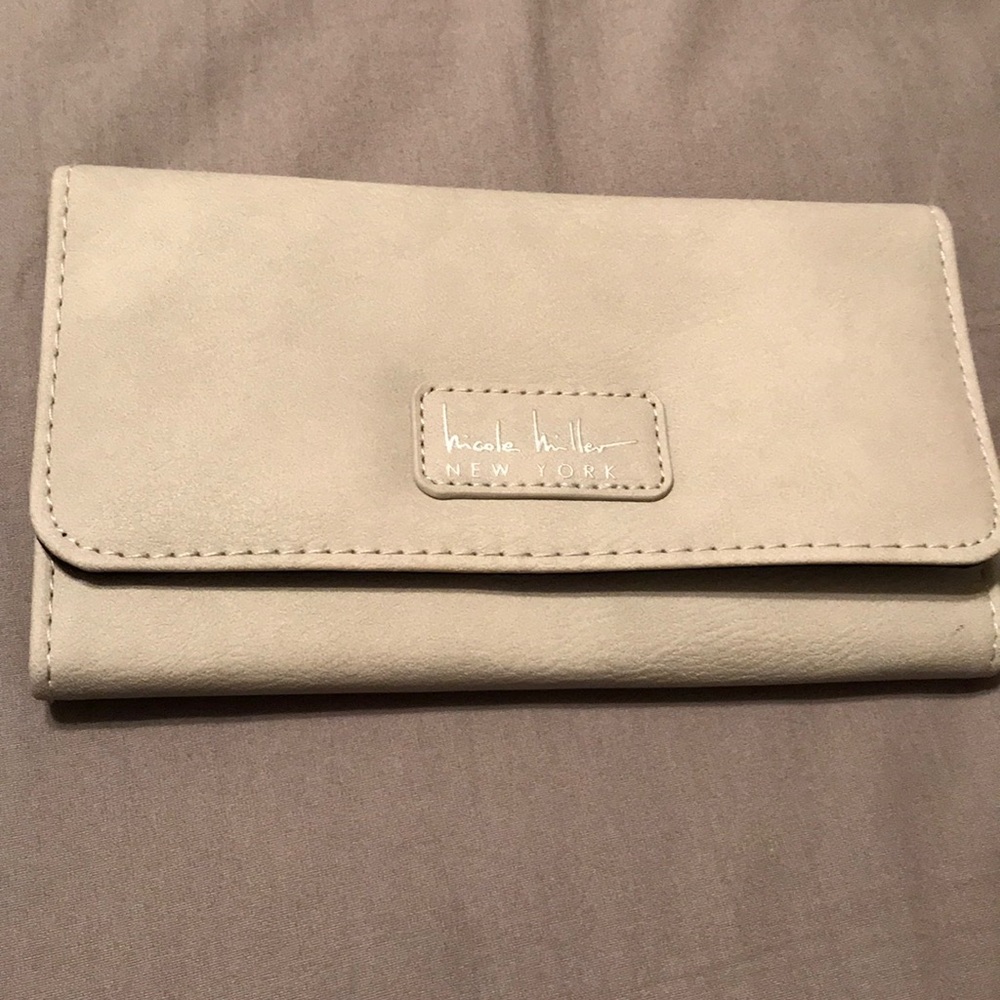 Nicole Miller wallet